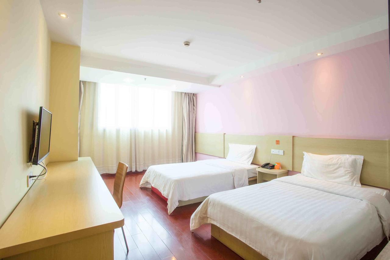 7Days Inn Yunfu Luoding Central Rum bild